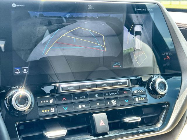Thumbnail: 2021 Toyota Highlander - 26