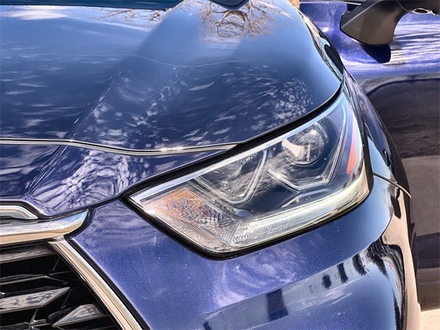 Thumbnail: 2023 Toyota Highlander - 24