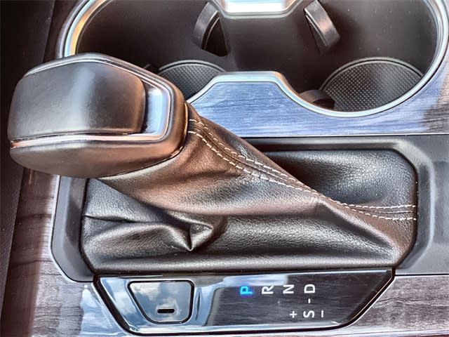 Thumbnail: 2023 Toyota Highlander - 22