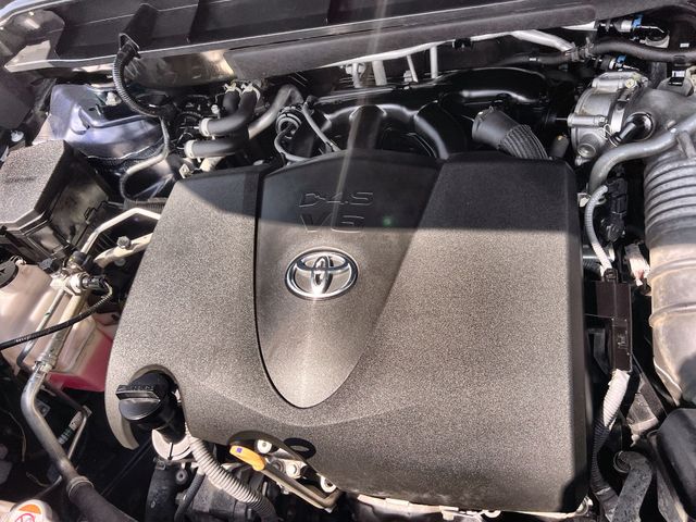 Thumbnail: 2022 Toyota Highlander - 9