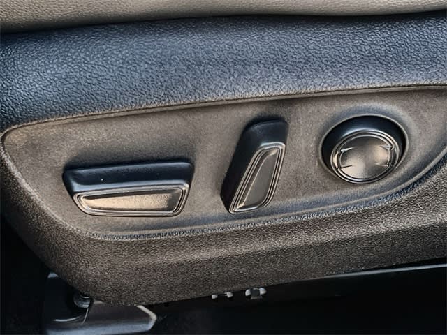 Thumbnail: 2021 Toyota Highlander - 31