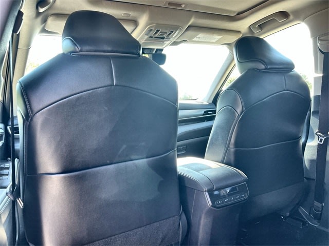Thumbnail: 2021 Toyota Highlander - 22