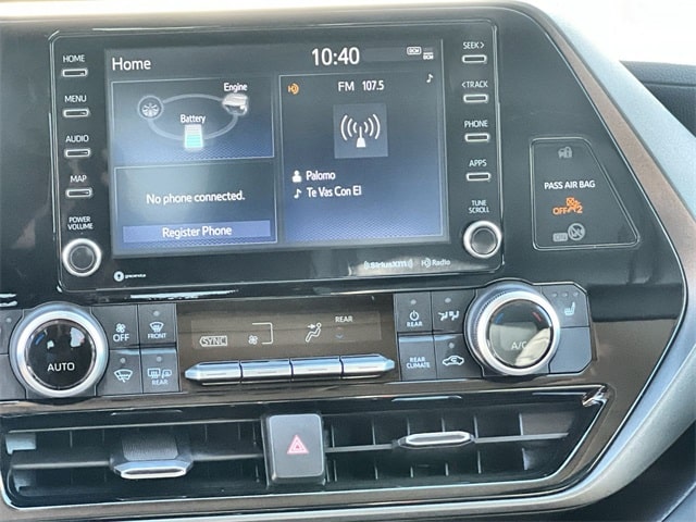 Thumbnail: 2021 Toyota Highlander - 14