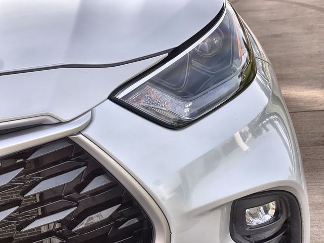 Thumbnail: 2022 Toyota Highlander - 24
