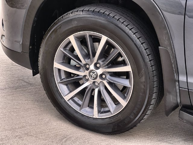 Thumbnail: 2019 Toyota Highlander - 8