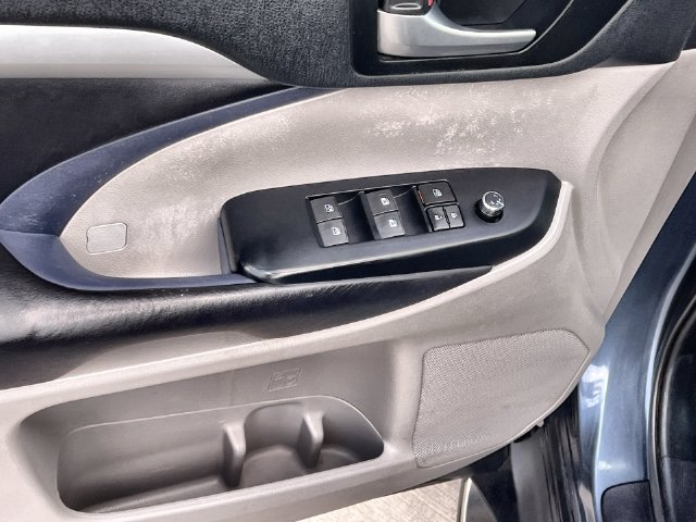 Thumbnail: 2019 Toyota Highlander - 30