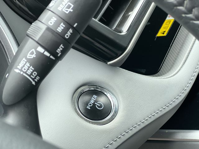 Thumbnail: 2023 Toyota Highlander - 28