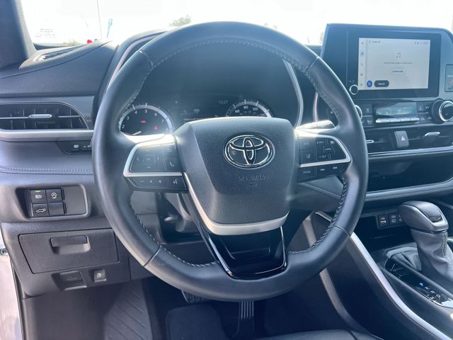 Thumbnail: 2024 Toyota Highlander - 10