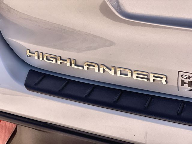 Thumbnail: 2024 Toyota Highlander - 7