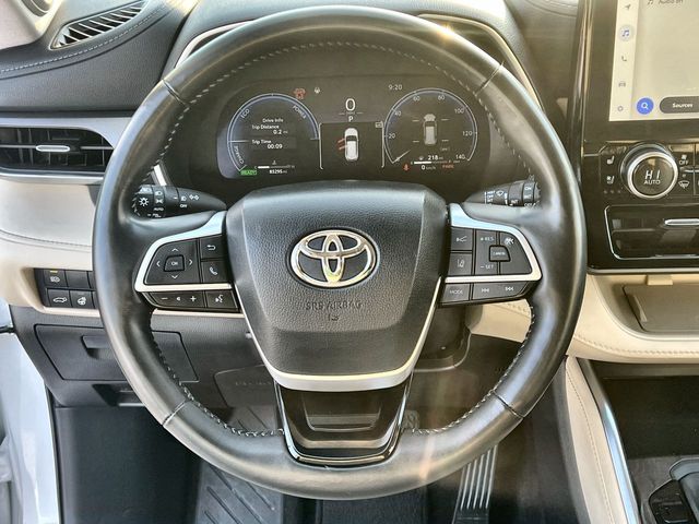 Thumbnail: 2023 Toyota Highlander - 10