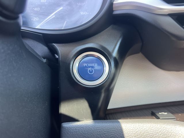 Thumbnail: 2022 Toyota Sienna - 28