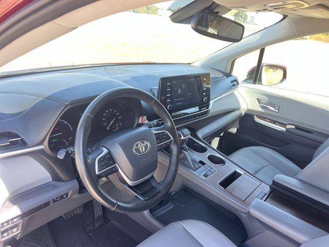 Thumbnail: 2022 Toyota Sienna - 2