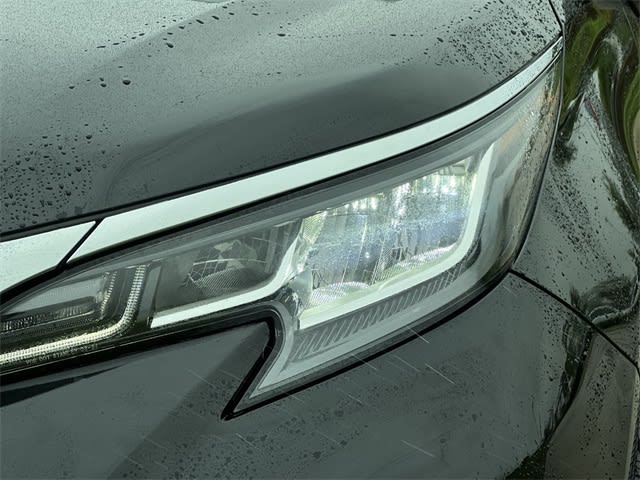 2022 Toyota Sienna XLE 24