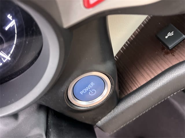2022 Toyota Sienna XLE 28