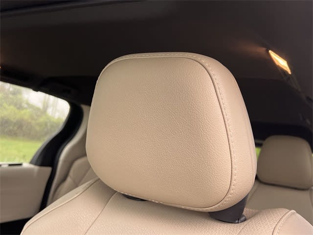 2022 Toyota Sienna XLE 25