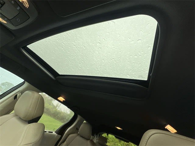 2022 Toyota Sienna XLE 32