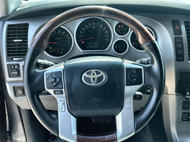 Thumbnail: 2016 Toyota Sequoia - 10