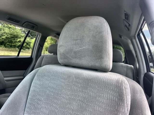 Thumbnail: 2012 Toyota Highlander - 25
