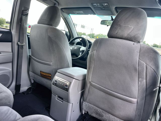 Thumbnail: 2012 Toyota Highlander - 22