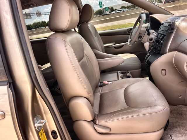 Thumbnail: 2007 Toyota Sienna - 21