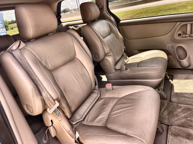 Thumbnail: 2007 Toyota Sienna - 13