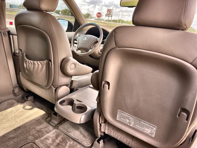 Thumbnail: 2007 Toyota Sienna - 2