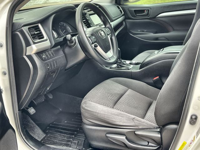 Thumbnail: 2018 Toyota Highlander - 11