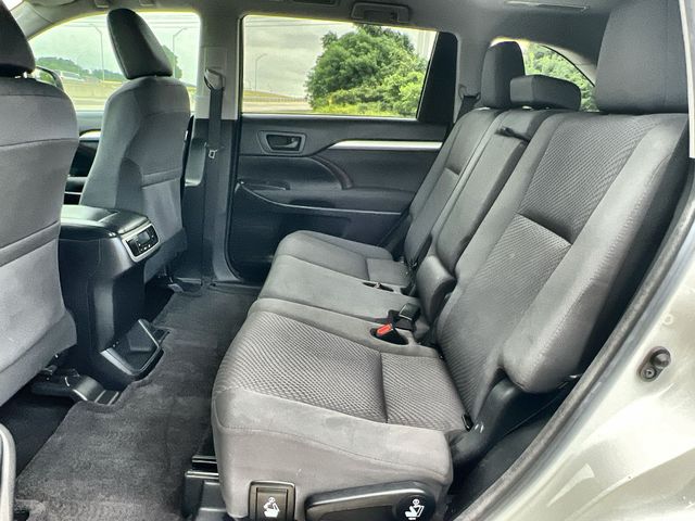 Thumbnail: 2018 Toyota Highlander - 13