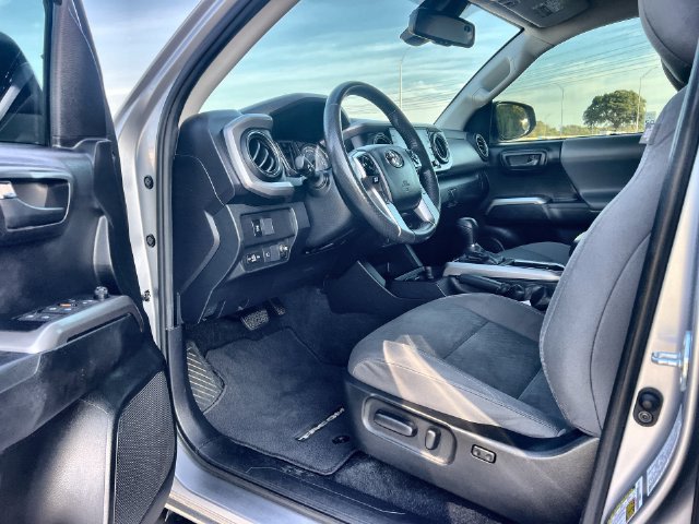 Thumbnail: 2021 Toyota Tacoma - 10