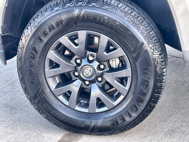 Thumbnail: 2021 Toyota Tacoma - 7