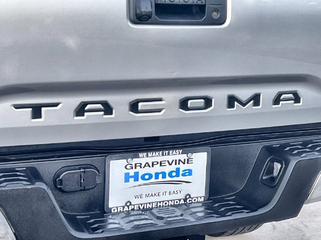 Thumbnail: 2021 Toyota Tacoma - 18
