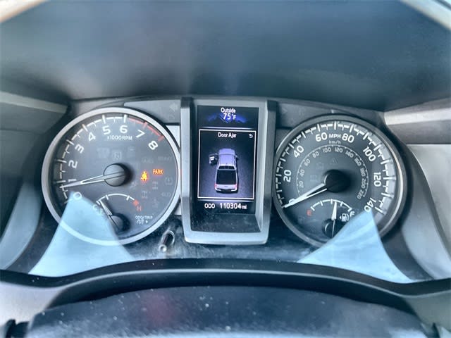 Thumbnail: 2018 Toyota Tacoma - 16