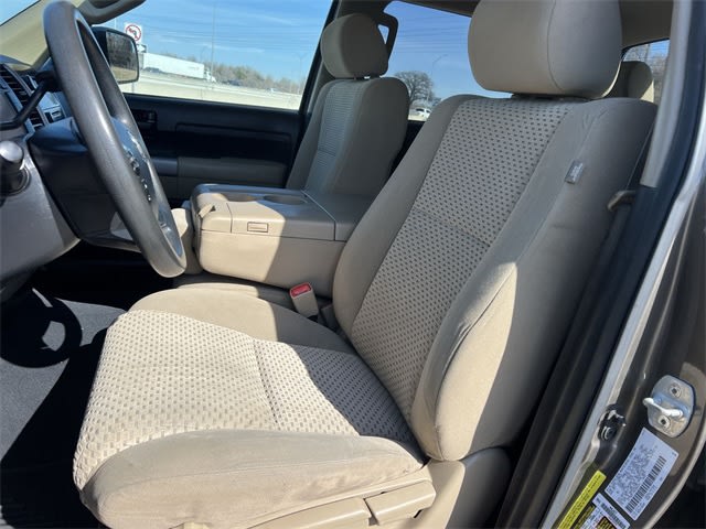 2013 Toyota Tundra  10