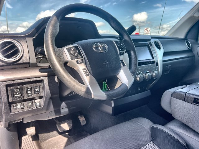 Thumbnail: 2018 Toyota Tundra - 10