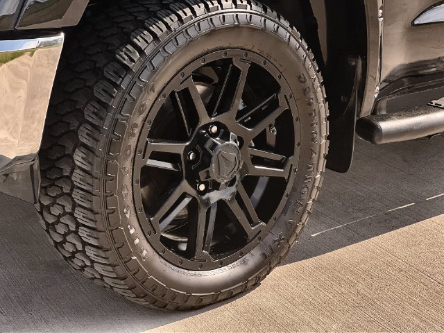 Thumbnail: 2018 Toyota Tundra - 8