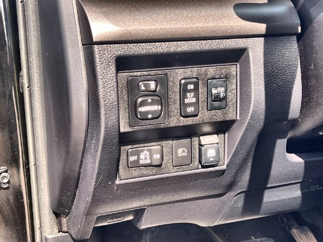 Thumbnail: 2018 Toyota Tundra - 28