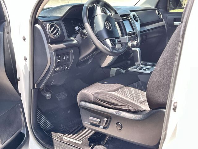 Thumbnail: 2019 Toyota Tundra - 11