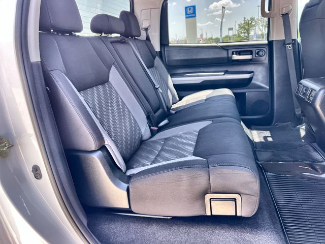 Thumbnail: 2019 Toyota Tundra - 13