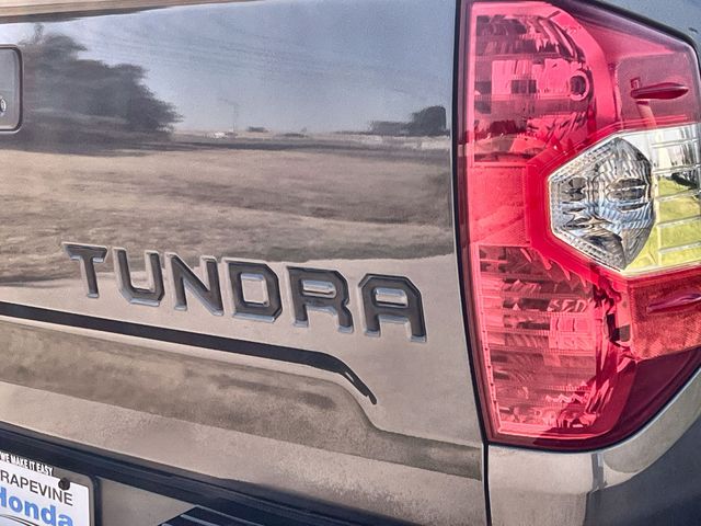 Thumbnail: 2018 Toyota Tundra - 20