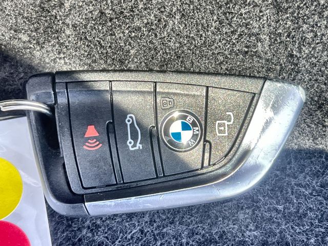 Thumbnail: 2022 BMW X3 - 21