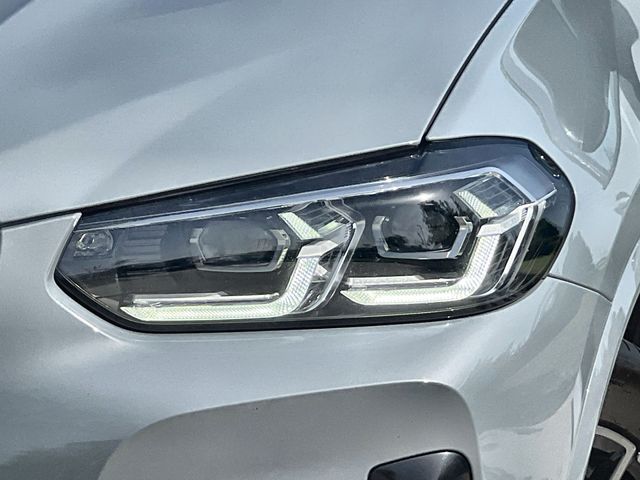 Thumbnail: 2023 BMW X4 - 24