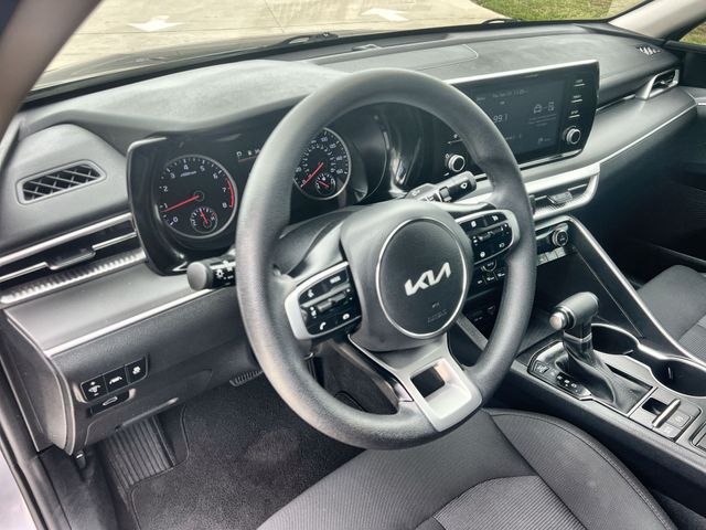 Thumbnail: 2023 Kia K5 - 10