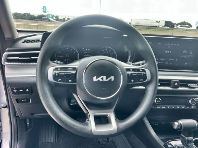 Thumbnail: 2023 Kia K5 - 14