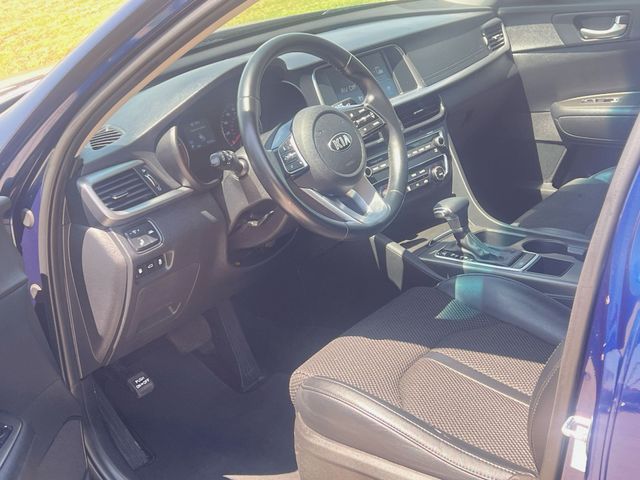 Thumbnail: 2019 Kia Optima - 2