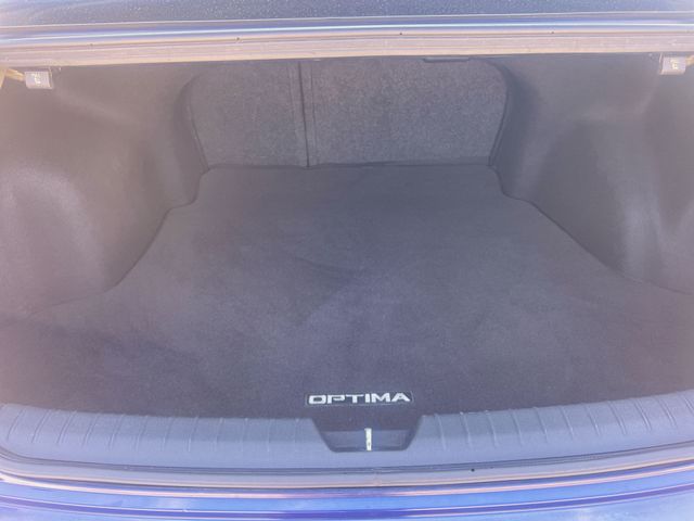Thumbnail: 2019 Kia Optima - 17
