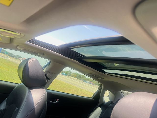 Thumbnail: 2019 Kia Optima - 32