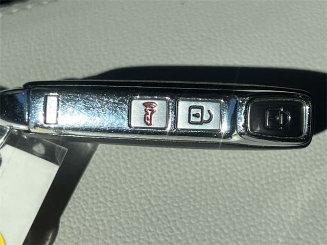 Thumbnail: 2023 Kia Sportage - 18