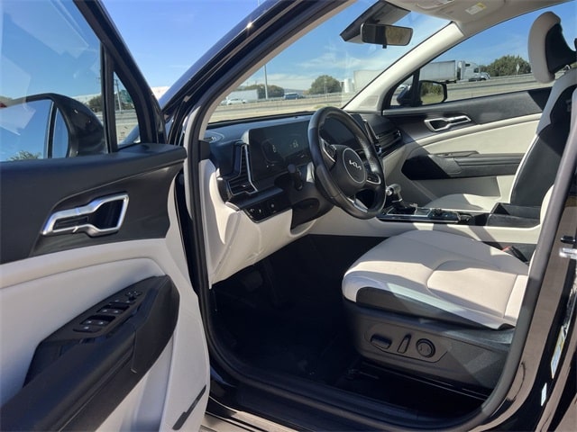 Thumbnail: 2023 Kia Sportage - 2