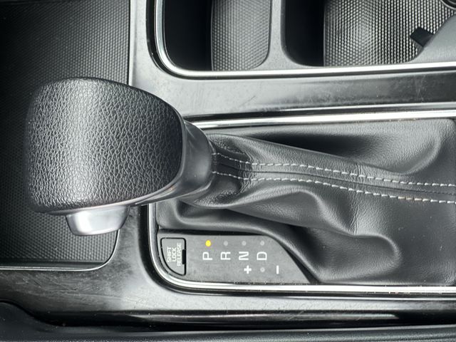 Thumbnail: 2022 Kia Telluride - 22