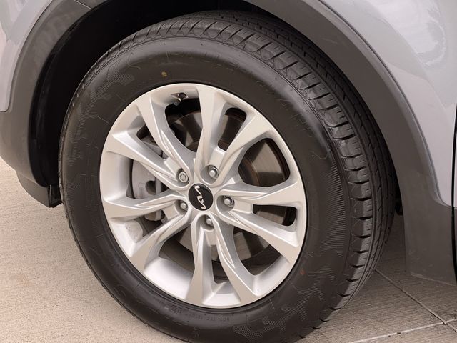 Thumbnail: 2022 Kia Telluride - 8